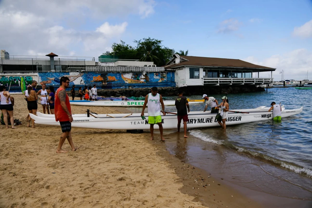 O esporte que transforma a Praia da Preguiça por Arisson Marinho