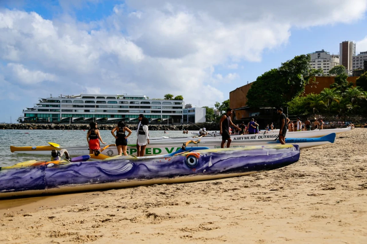 O esporte que transforma a Praia da Preguiça por Arisson Marinho