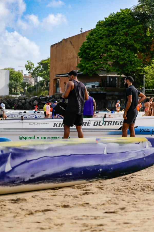 O esporte que transforma a Praia da Preguiça por Arisson Marinho