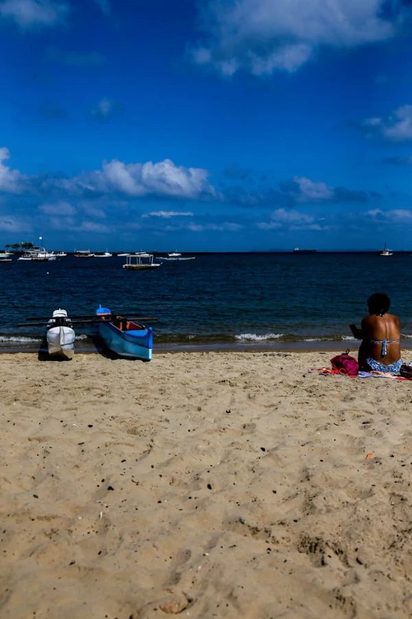 O esporte que transforma a Praia da Preguiça por Arisson Marinho