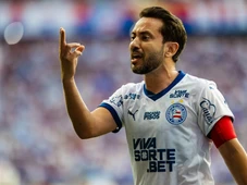 Imagem - Bahia acerta renovação de Everton Ribeiro até 2026 e mantém seu principal líder