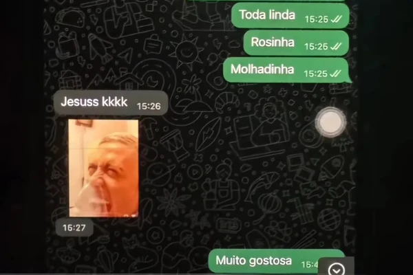 Prints expostos por Lorena Maria por Reprodução