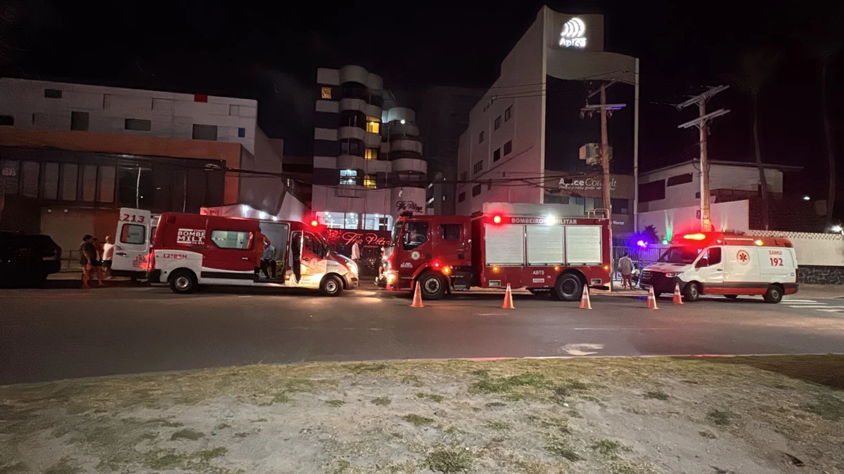 Chamas se espalharam por apartamento por Reprodução 