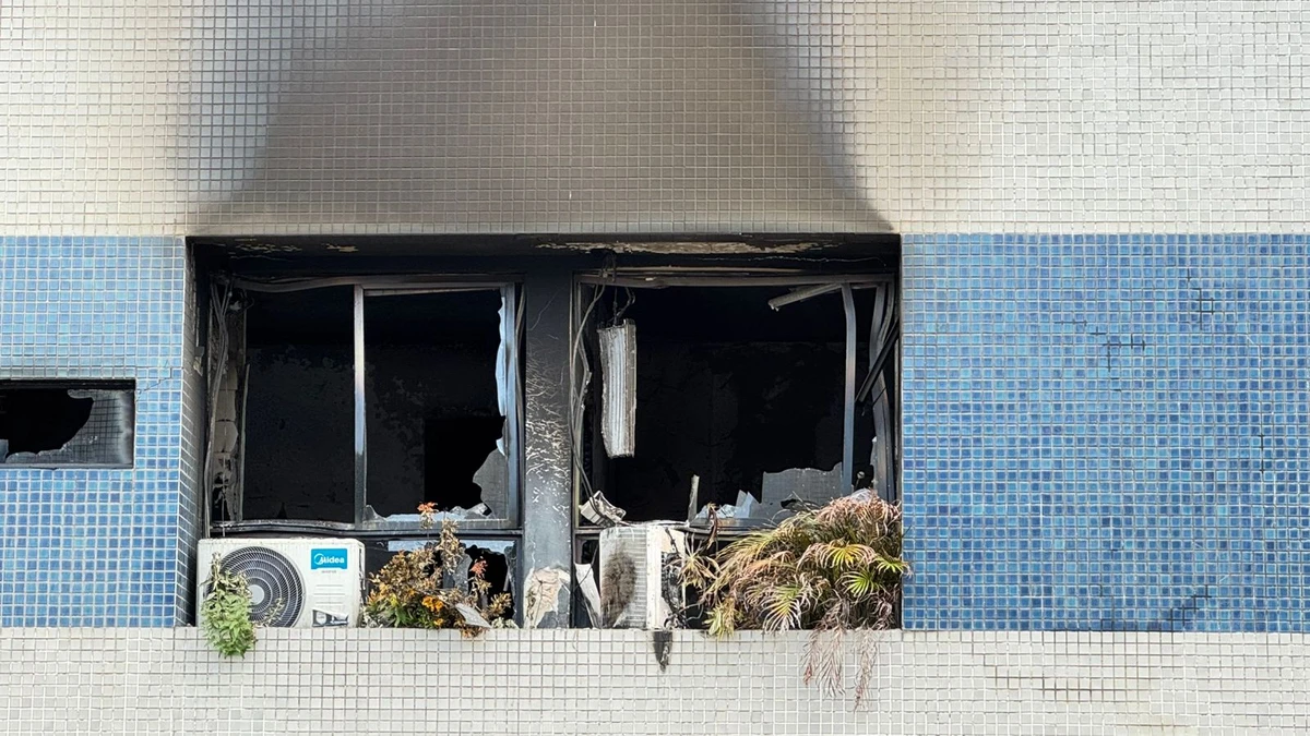 Chamas se espalharam por apartamento