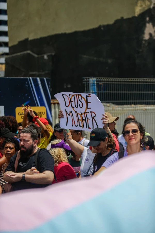 Mobilização ocupou Salvador em protesto contra a violência de gênero por Arisson Marinho/CORREIO