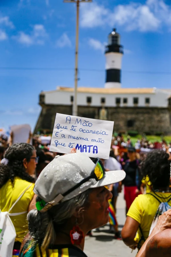 Mobilização ocupou Salvador em protesto contra a violência de gênero por Arisson Marinho/CORREIO