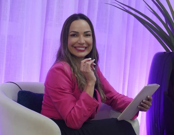 Aline Dalmolin por Reprodução