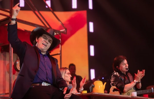 Chitãozinho e Xororó por Reprodução | Instagram