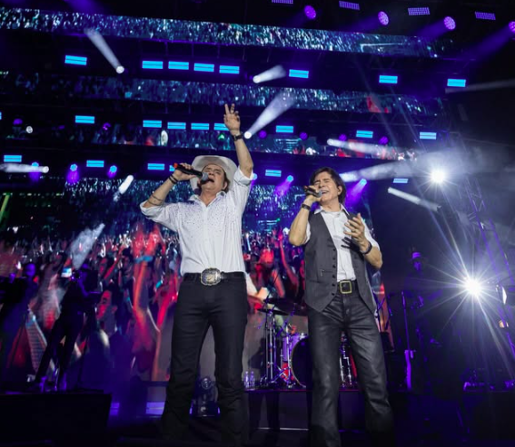 Chitãozinho e Xororó por Reprodução | Instagram