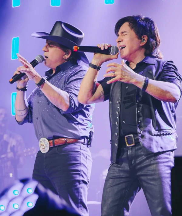 Chitãozinho e Xororó por Reprodução | Instagram