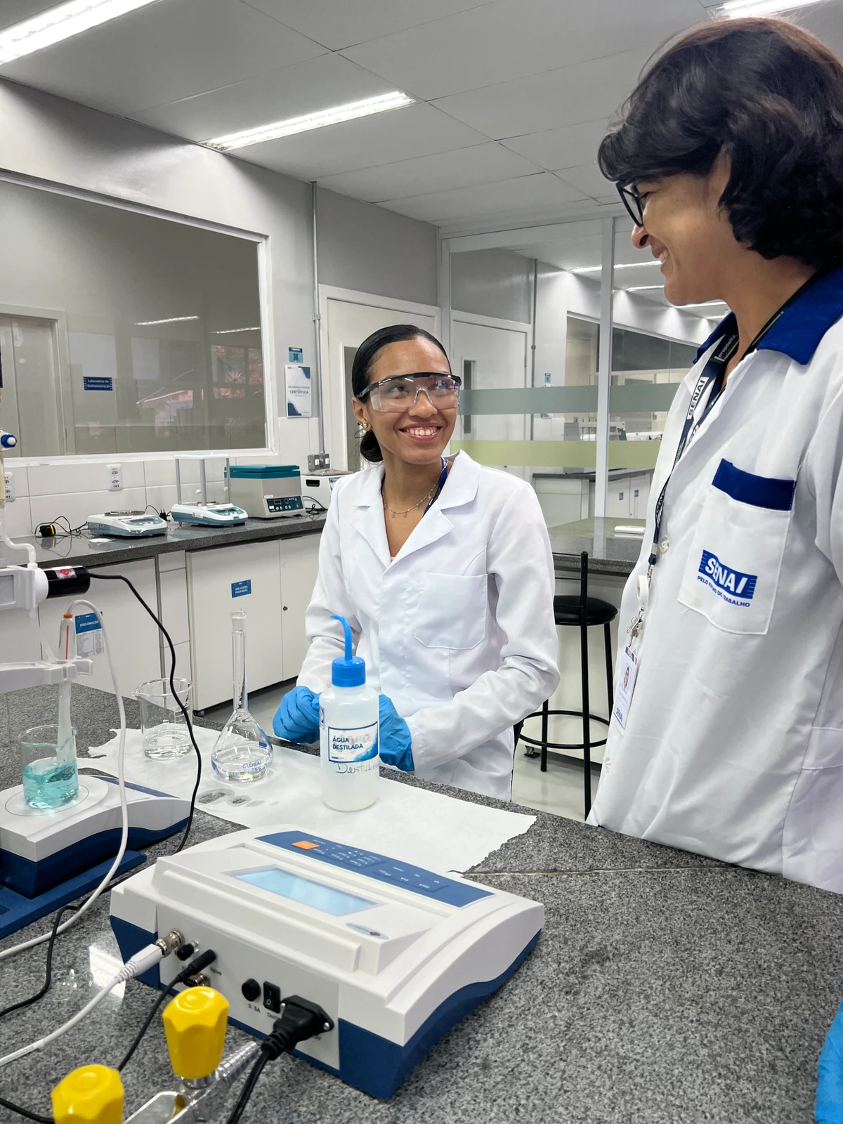 Laboratório de Biotecnologia do SENAI Bahia por divulgação