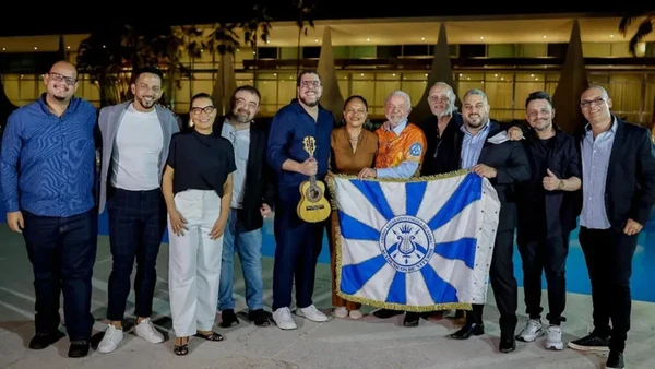 Lula e diretoria da Acadêmicos de Niterói por Ricardo Stuckert