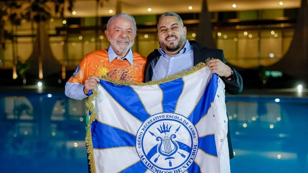 Lula e diretoria da Acadêmicos de Niterói por Ricardo Stuckert