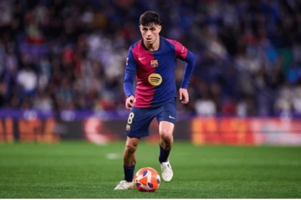 Pedri (Barcelona)  por Shutterstock 