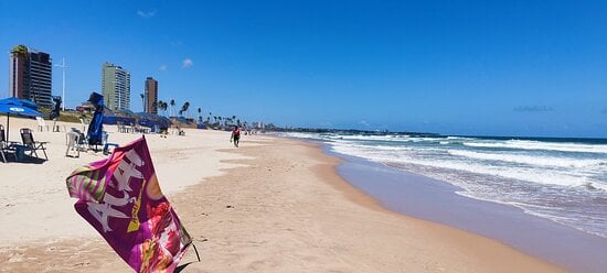 Praia de Patamares por Tripadvisor