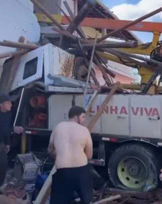 Acidente com caminhão em Palmeiras, na Chapada Diamantina por Reprodução