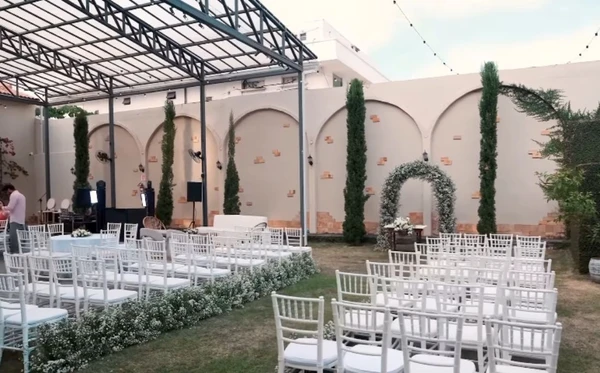 Cristian Bell se casa em cerimônia íntima ao lado de Ana Carla por Reprodução/Instagram