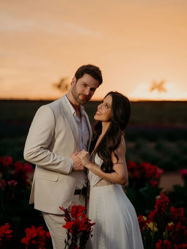 Gustavo Marsengo e Laís Caldas por Reprodução/Instagram