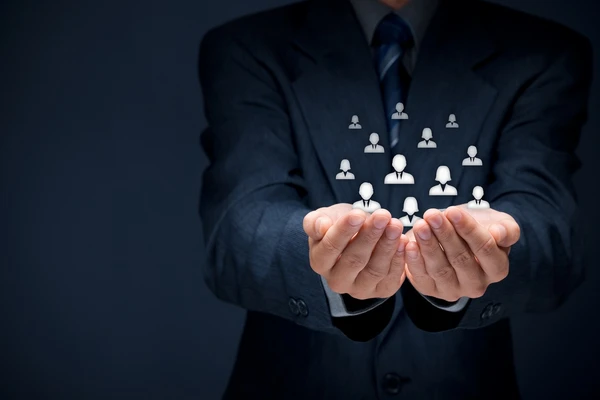 Manter a empresa viva e crescendo exige: estrutura, planejamento, processos eficientes, gestão sólida de pessoas, finanças equilibradas e uma cultura clara