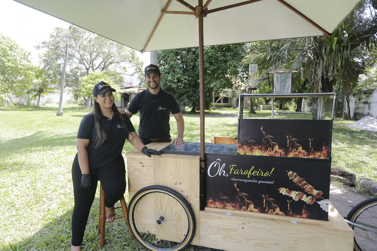 "Oh Farofeiro!" leva o espírito churrasqueiro para festas de Salvador por Arisson Marinho/CORREIO