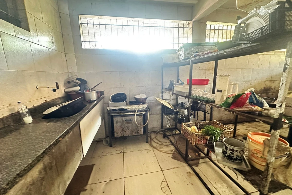 Pastelaria no Caseb foi interditada por Divulgação/SMS