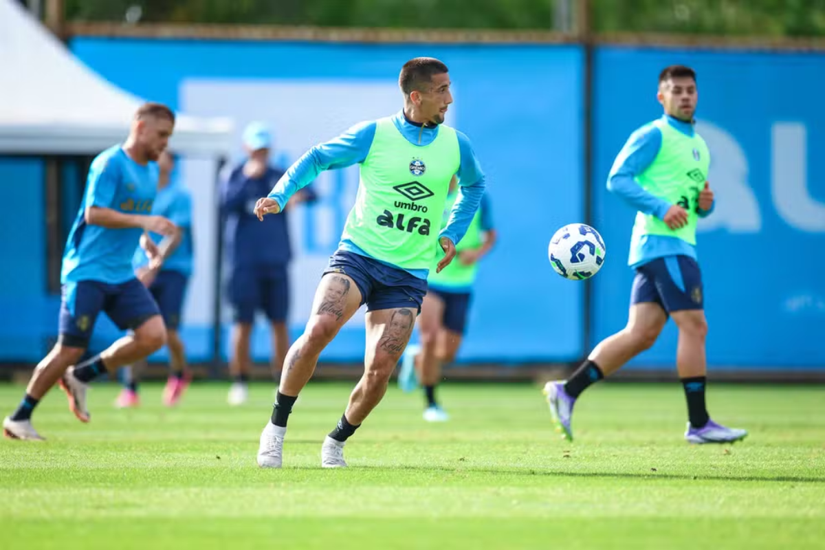 Cristian Olivera  por Lucas Uebel/Grêmio 
