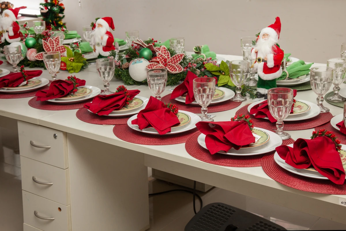 Decoração Ferreira Costa - Correio Experimenta Panetone 2025 por Sora Maia/CORREIO