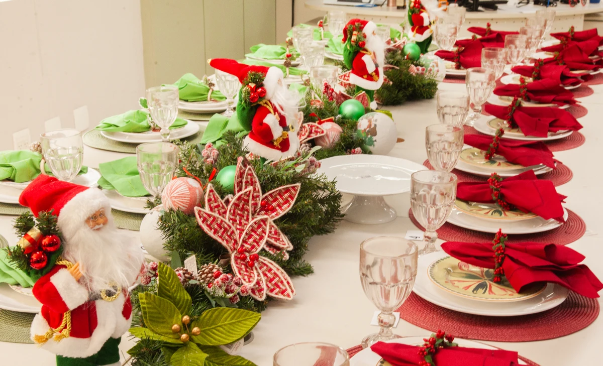 Decoração Ferreira Costa - Correio Experimenta Panetone 2025