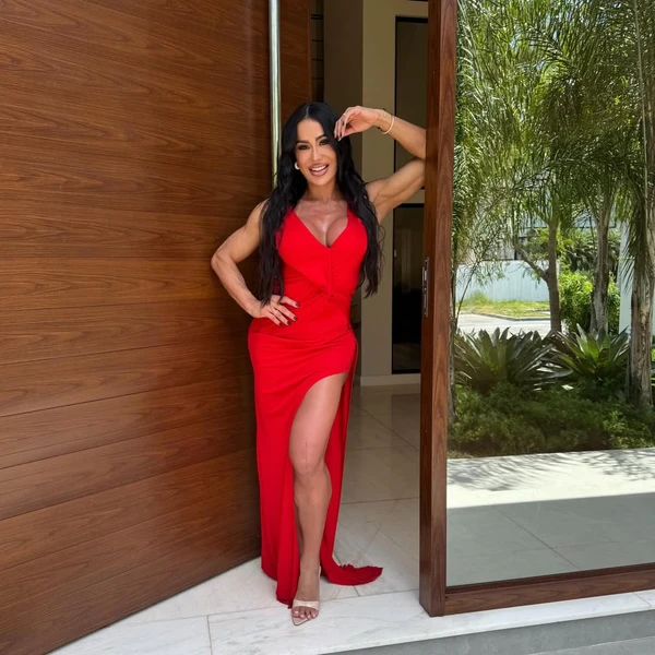 Gracyanne Barbosa por Reprodução/Instagram