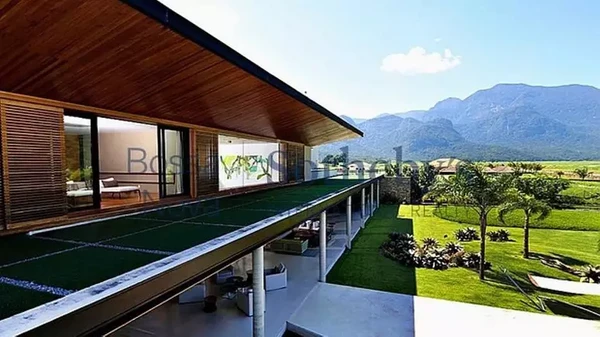 Kartódromo, heliponto e lazer de sobra marcam a mansão de Neymar em Mangaratiba por Reprodução