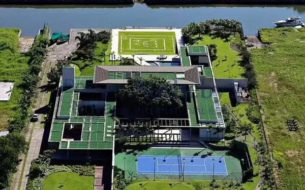 Kartódromo, heliponto e lazer de sobra marcam a mansão de Neymar em Mangaratiba por Reprodução