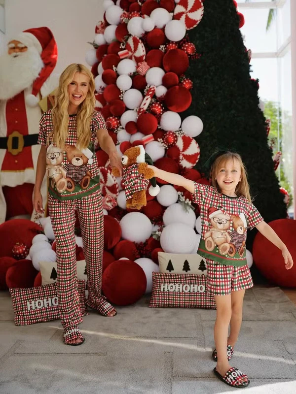 Luzes, laços e afeto dão o tom da decoração de Natal nas casas dos famosos por Reprodução