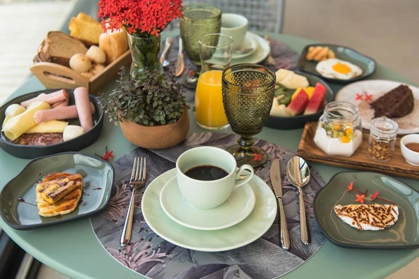 Pausada Maria Flor oferece experiência ainda mais exclusiva com suítes de luxo em Noronha por Reprodução/Booking