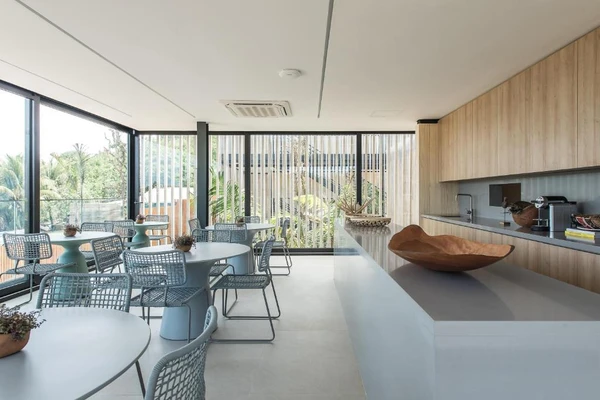 Pausada Maria Flor oferece experiência ainda mais exclusiva com suítes de luxo em Noronha por Reprodução/Booking