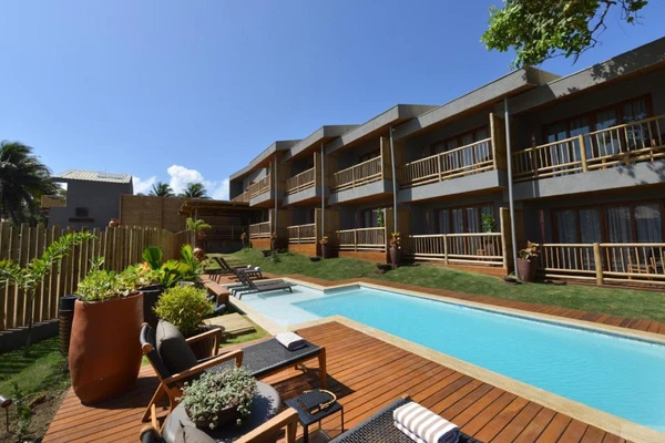 Pousada Maria Bonita aposta em charme, exclusividade e diárias de alto padrão em Noronha por Reprodução/Booking