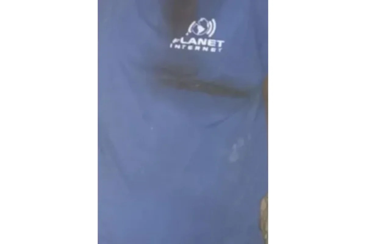 Trabalhadores foram mortos ainda com farda  por Reprodução