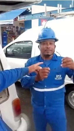 Trabalhadores foram mortos ainda com farda  por Reprodução