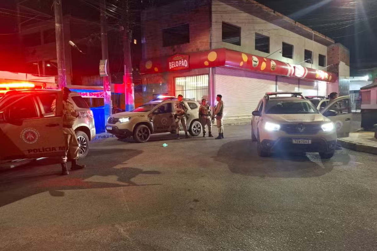 Trabalhadores foram mortos com farda por Reprodução