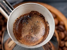 Imagem - Onde está o erro do café às 8h: esperar 90 minutos para a primeira xícara muda efeito no corpo