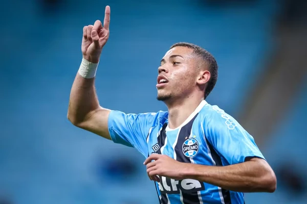 Alysson (Grêmio) – Valorização de R$ 50,6 milhões em 2025, com crescimento de 3.100%, e valor de mercado atual de R$ 52,2 milhões por Lucas Uebel/Grêmio 