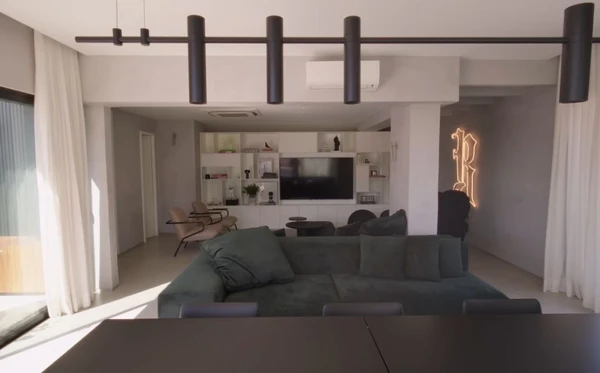 Apartamento de Filipe Ret por Reprodução/YouTube