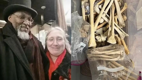 Cedric Lodge, de 58 anos, e a esposa, Denise, de 65 anos, ao lado de ossos divulgados no Facebook  por Reprodução