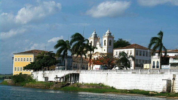 Explore Penedo e o Museu Paço Imperial, que guarda registros da passagem de Dom Pedro II no século 19