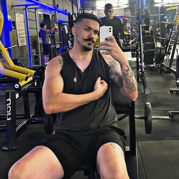 Luiz Renato compartilhou recuperação nas redes sociais por Reprodução