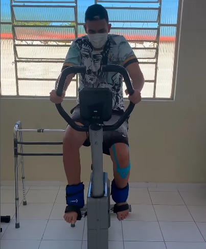 Luiz Renato compartilhou recuperação nas redes sociais por Reprodução