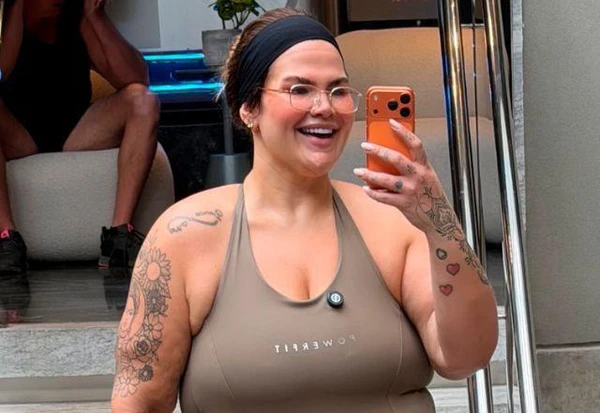 Thais Carla surge de roupa de academia e web se impressiona com emagrecimento por Reprodução/Redes Sociais 