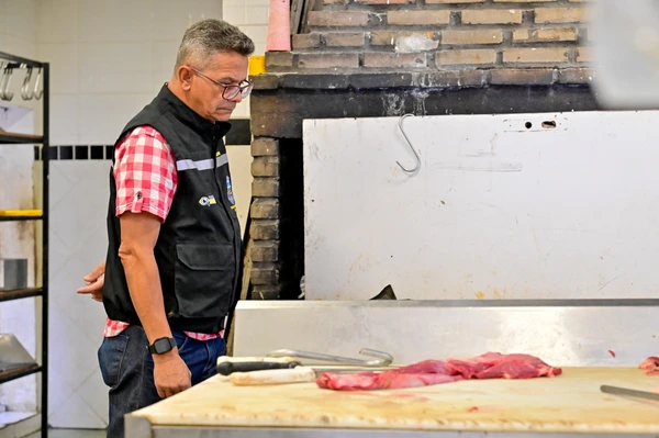 Vigilância Sanitária apreende mais 400 quilos de carnes estragadas em dois açougues de Conquista por Divulgação/ Visa/ PMVC