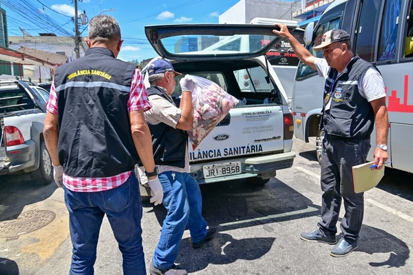 Vigilância Sanitária apreende mais 400 quilos de carnes estragadas em dois açougues de Conquista por Divulgação/ Visa/ PMVC