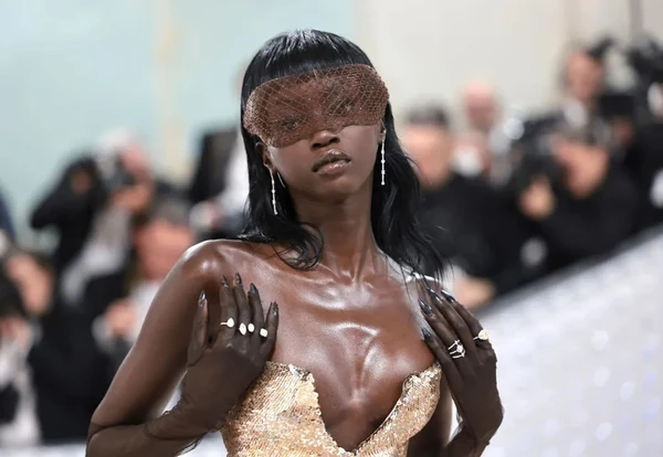 Anok Yai  por Reprodução / Instagram