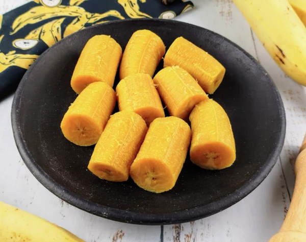  Purê feito com banana-da-terra é uma opção interessante para acompanhar peixes e frutos do mar por Reprodução